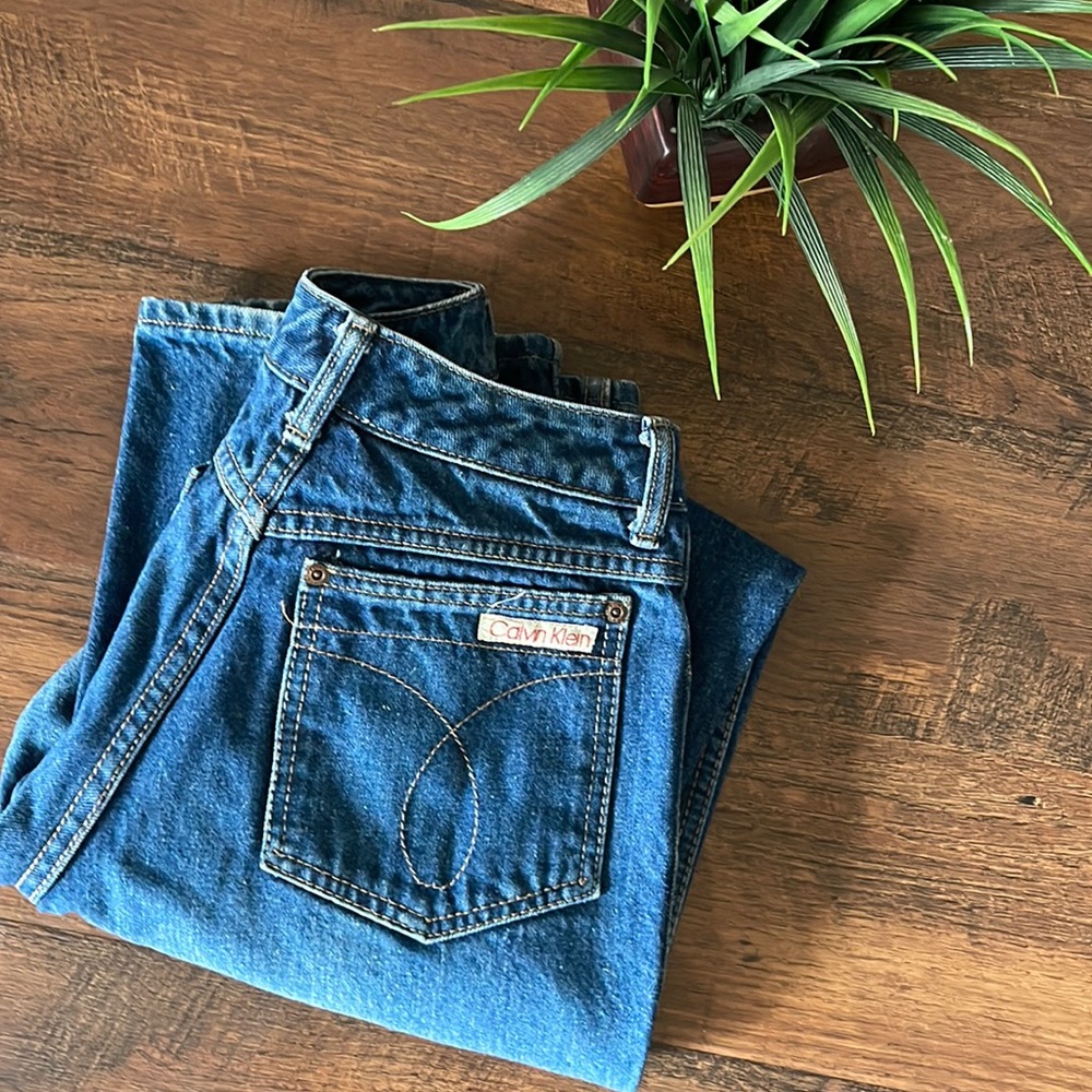 Super rear high waisted Calvin Klein vintage jeans